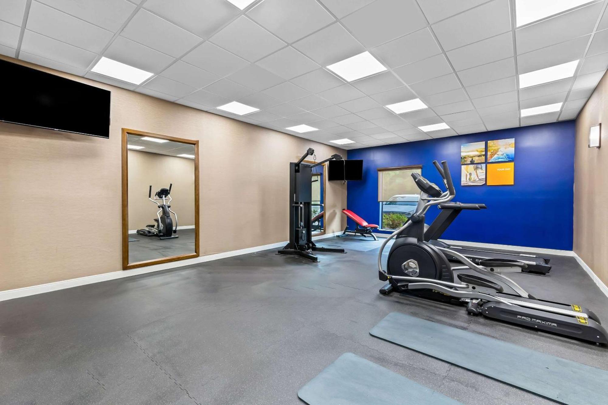 Comfort Suites Columbia Bagian luar foto