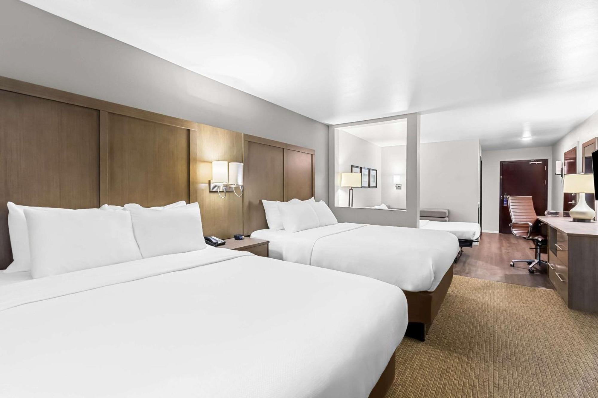 Comfort Suites Columbia Bagian luar foto