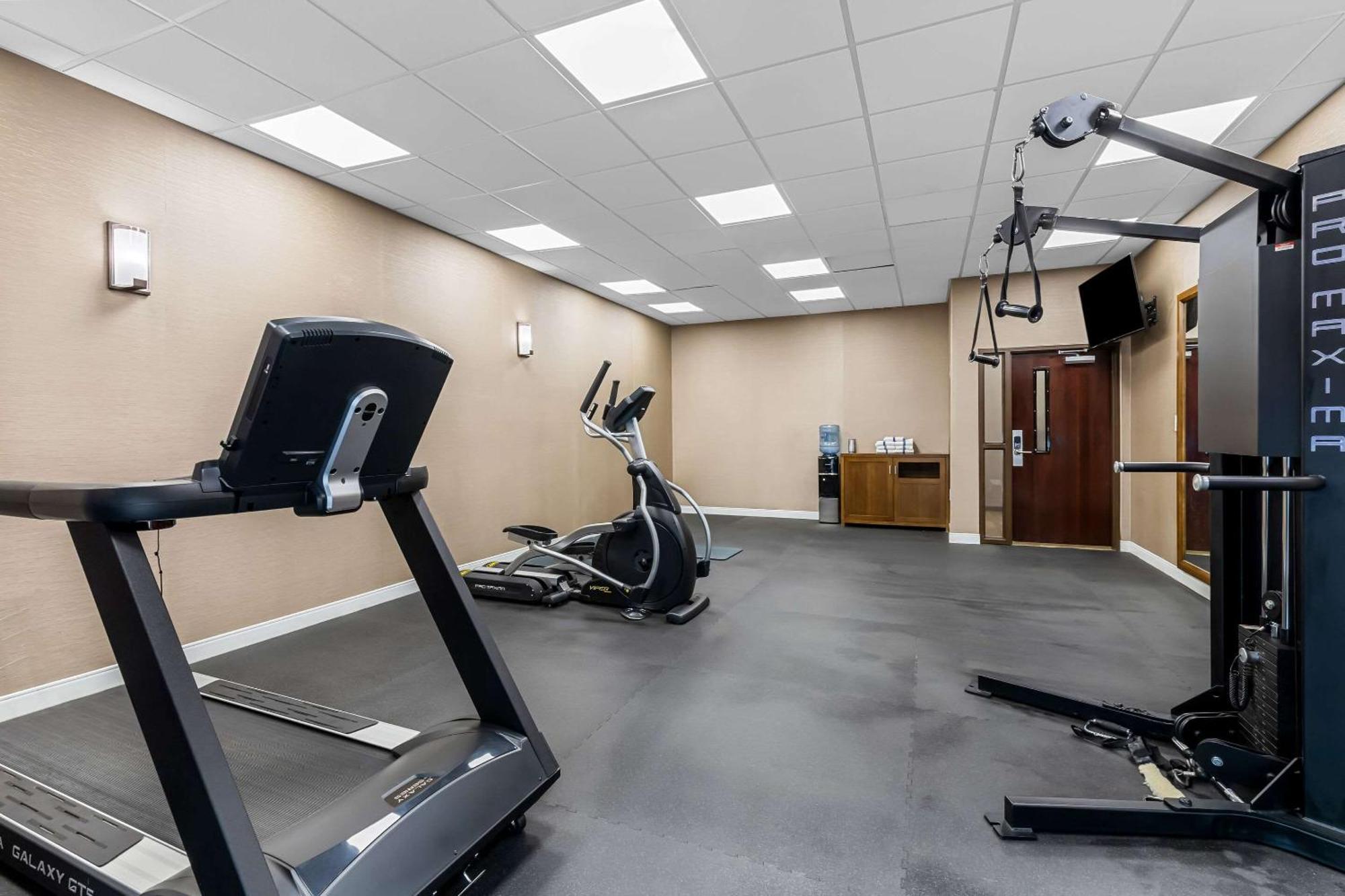 Comfort Suites Columbia Bagian luar foto