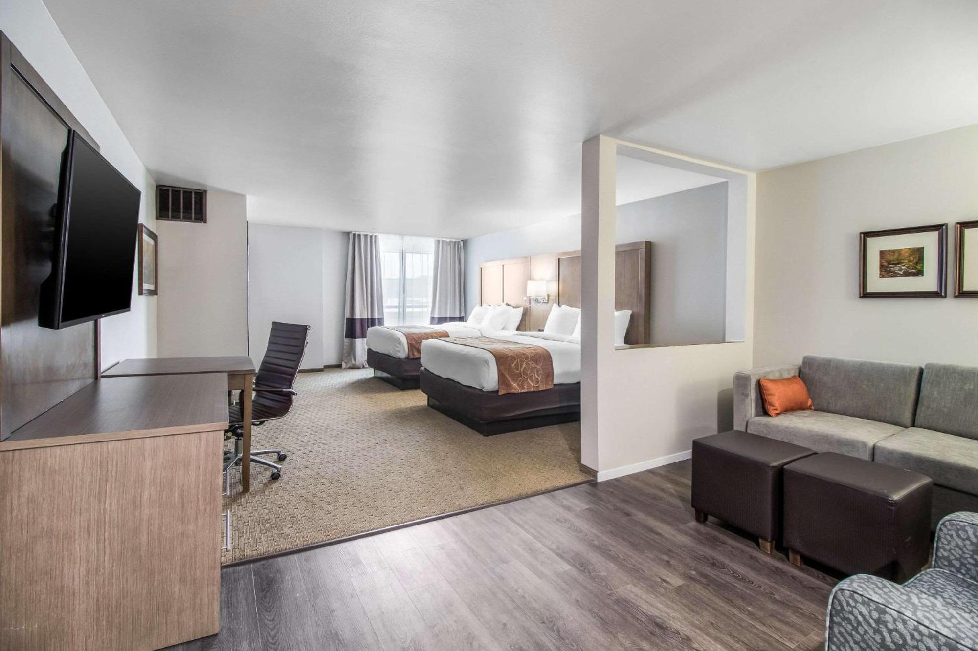 Comfort Suites Columbia Bagian luar foto